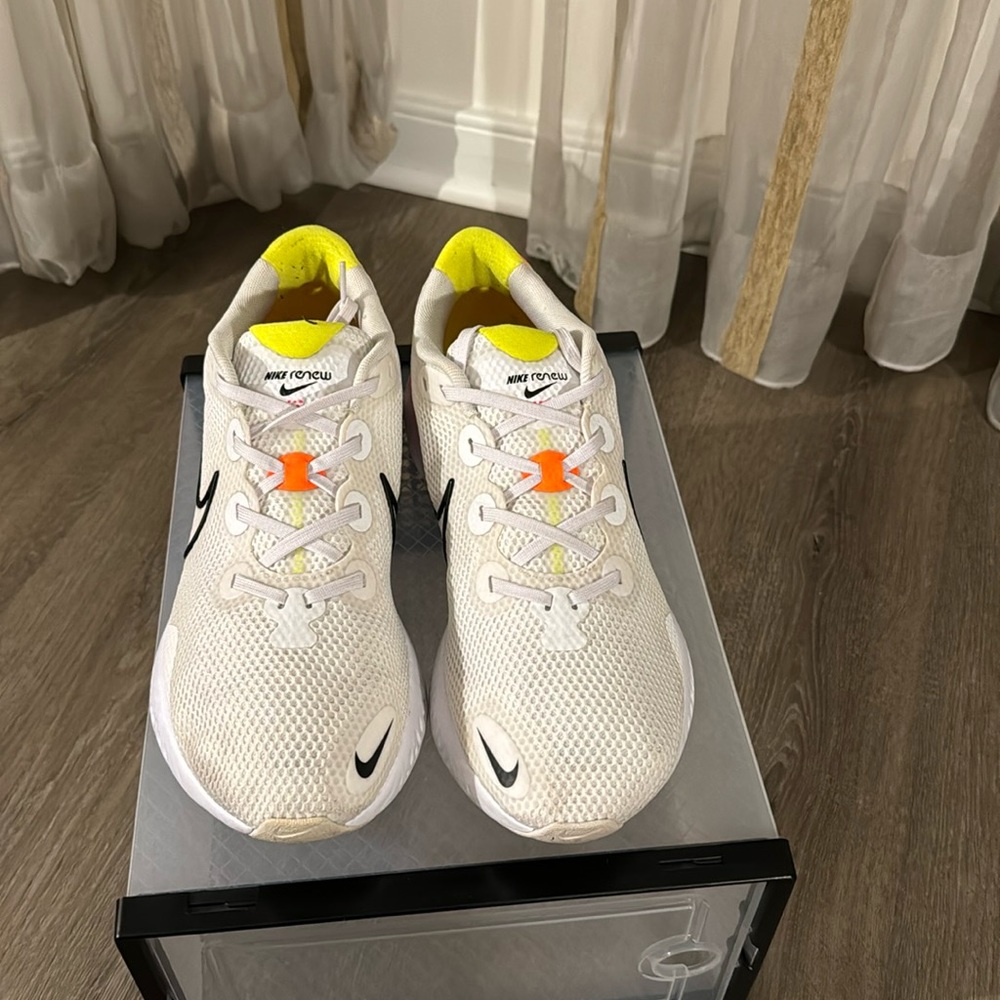 Nike Renew. Size:10. Lightly worn